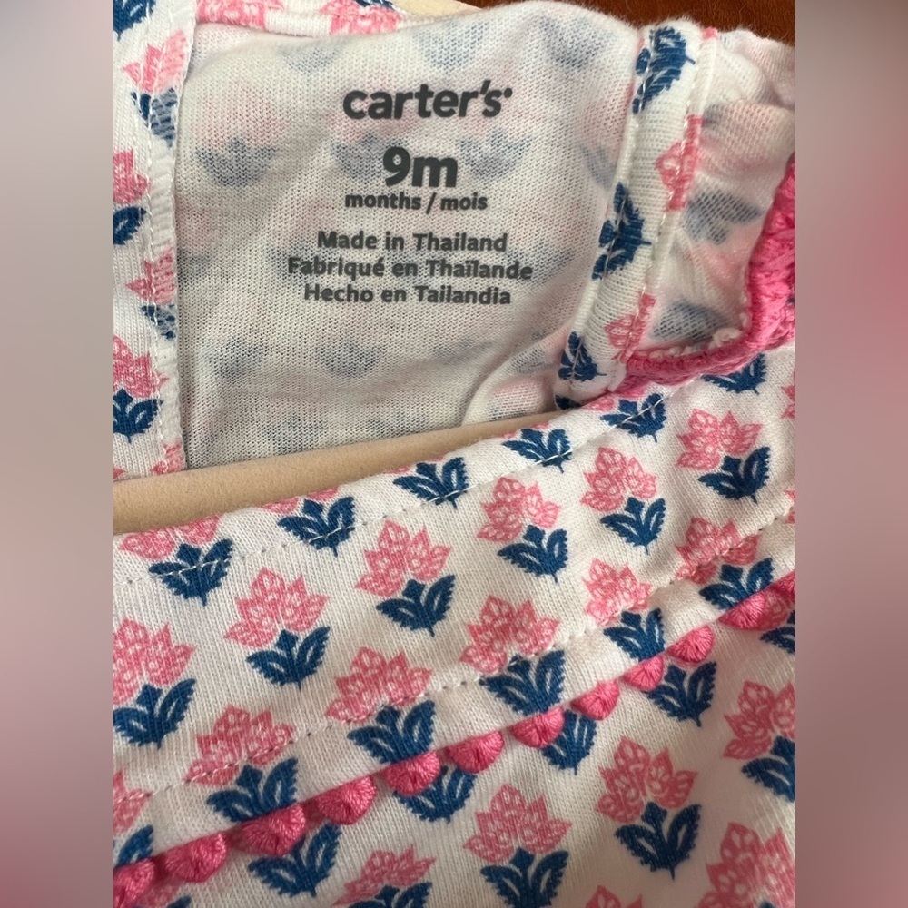 Carter’s - Baby girl flower one piece bodysuit (Size 9m) NWT - Picture 3 of 4